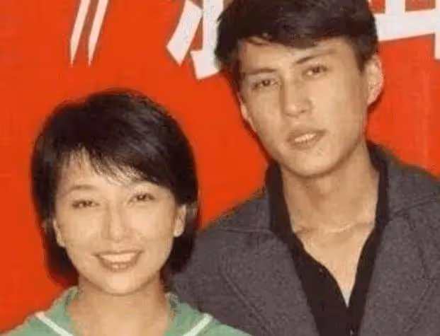 演員江珊:23歲沒跟王志文談過戀愛,36歲分手帶女移美,如今怎樣
