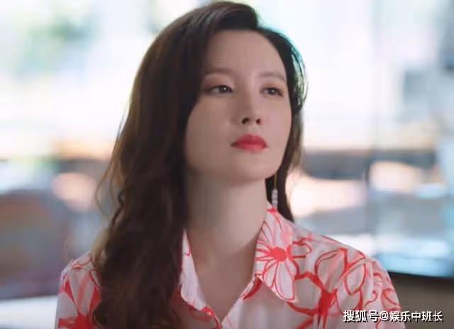 《閃耀的她》三女主結局,景知秋離婚奪得影后,管文生子回歸家庭
