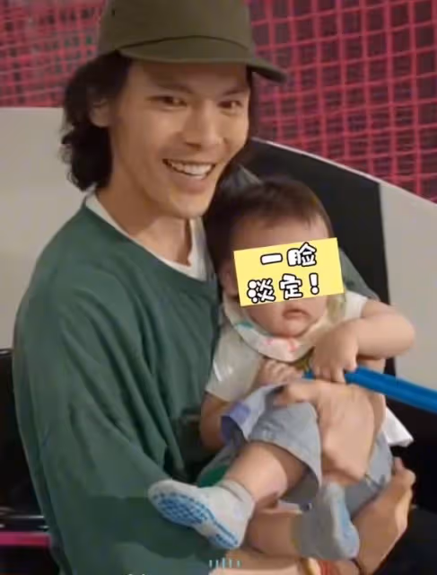 向佐喊郭碧婷大小姐卻自稱保姆,罕曬兒子正臉,向笙眼睛又大又亮