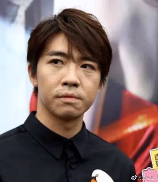 林志穎抵達長沙錄《披荊斬棘》,車禍後下巴凹凸不平被指像俞灝明