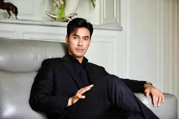 36歲泰星心臟驟停20分鐘, 搶救8天甦醒失憶不會說泰語