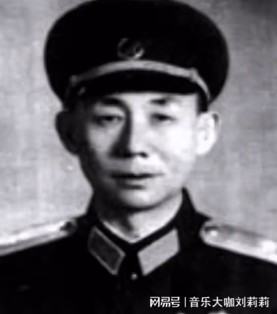 他曾擔任中組部部長，拒絕平反冤假錯案，1980年被開除黨籍