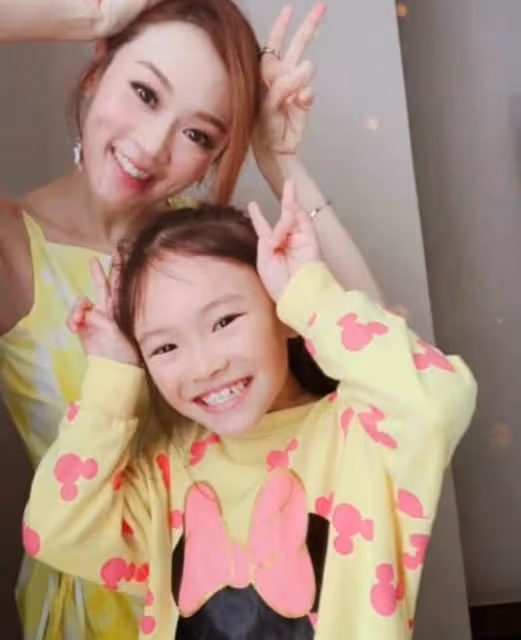 神秘!前港姐罕曬兒子正面照像極媽媽,結婚4年圈外老公從未曝光