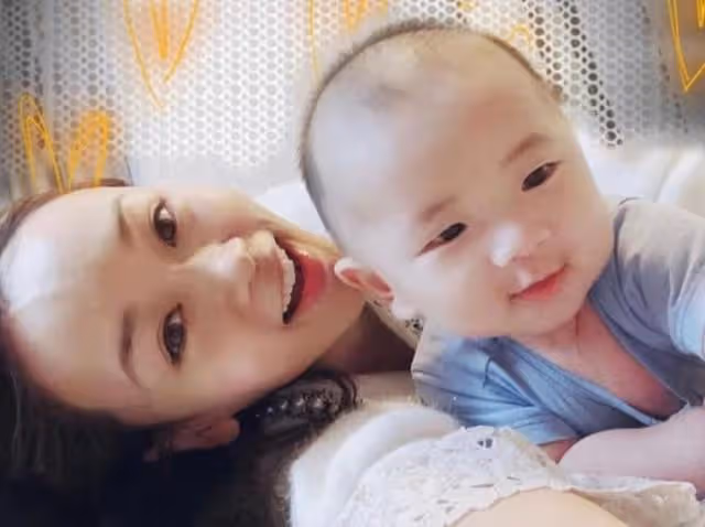 神秘!前港姐罕曬兒子正面照像極媽媽,結婚4年圈外老公從未曝光