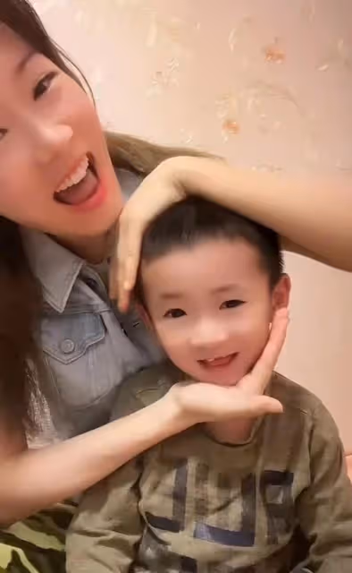 神秘!前港姐罕曬兒子正面照像極媽媽,結婚4年圈外老公從未曝光