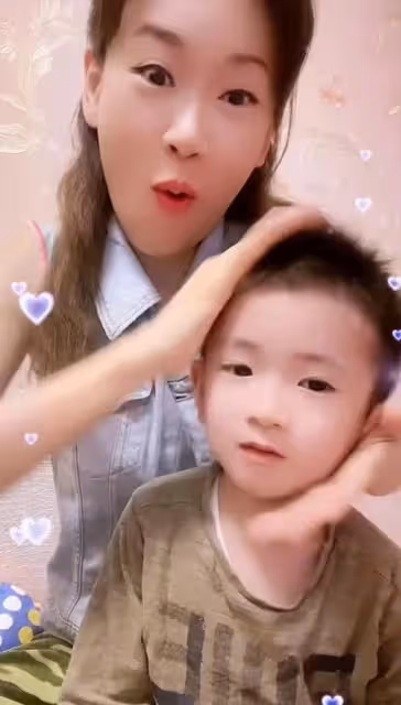 神秘!前港姐罕曬兒子正面照像極媽媽,結婚4年圈外老公從未曝光