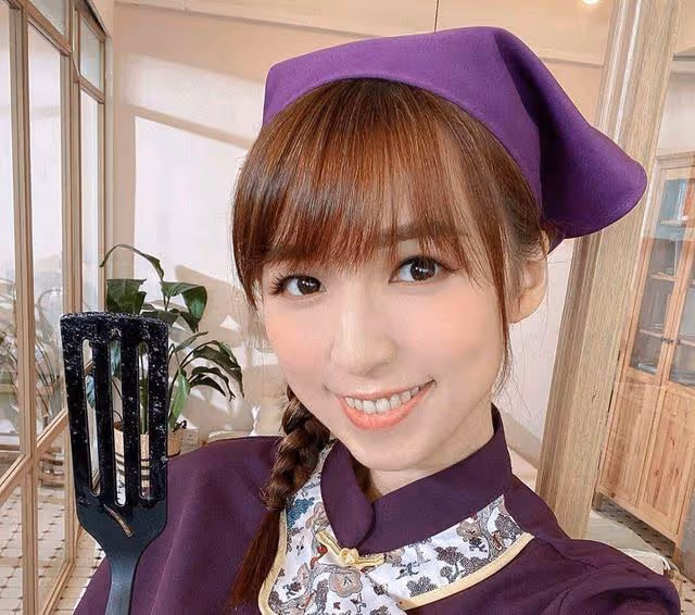 恭喜!TVB知名童顏女神懷孕九個月臨盆在即,巨大孕肚引熱議