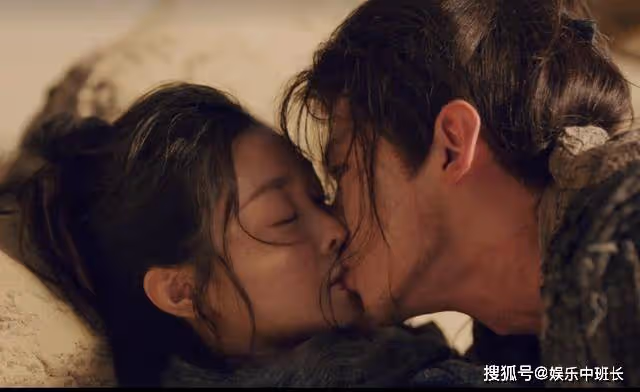 《長風渡》女乞丐還畫口紅?群眾演員的妝造,比落魄丫鬟還離譜
