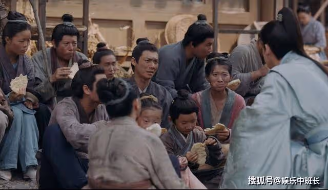 《長風渡》女乞丐還畫口紅?群眾演員的妝造,比落魄丫鬟還離譜