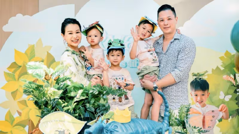 胡杏兒曬全家福為次子慶生，4歲Ryan徒手抓蛇超勇敢，鄭嘉穎妻兒現身