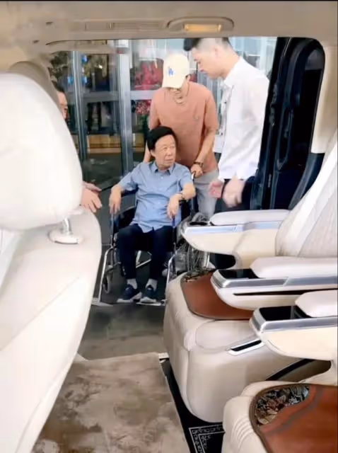 藝術家田連元:坐輪椅出行,身體瘦弱狀態差,兒子車禍去世受打擊