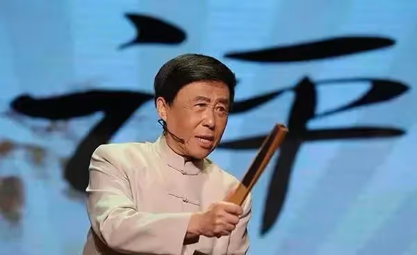 藝術家田連元:坐輪椅出行,身體瘦弱狀態差,兒子車禍去世受打擊