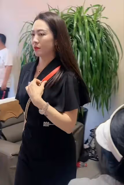 太氣派！王小利兒子今日大婚，彩禮188萬，新娘懷孕5月還有一兒子