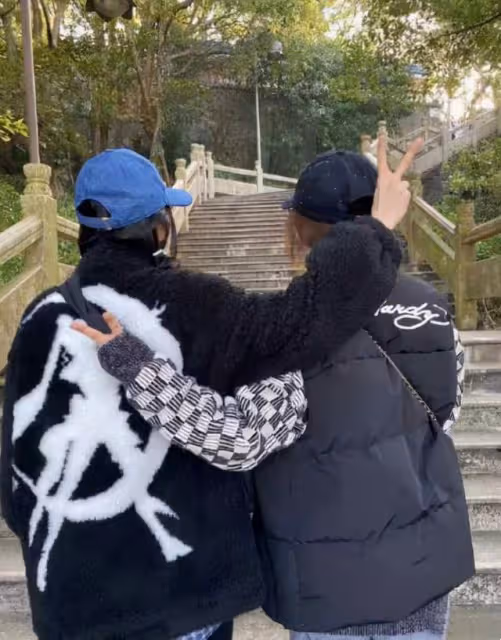 劉詩詩曬慶生照,唯獨不見吳奇隆有所表示,其實夫妻倆一直在撒糖