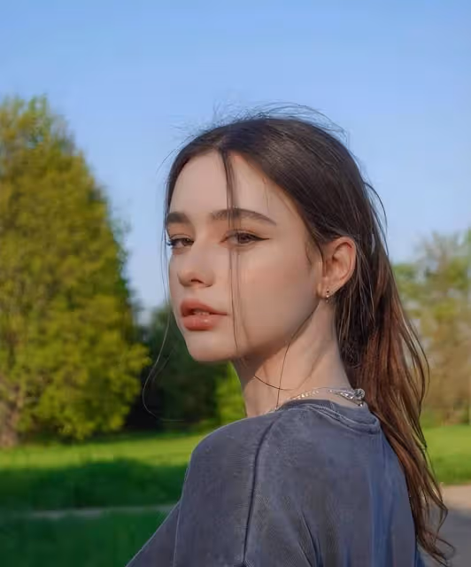 2022全球百大美女：Lisa也輸了！網友眼裡只看這位國外精靈美女