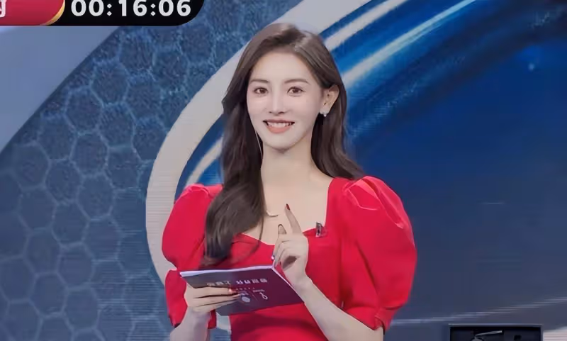 現在的體育主持人,身材和顏值都在追趕女明星