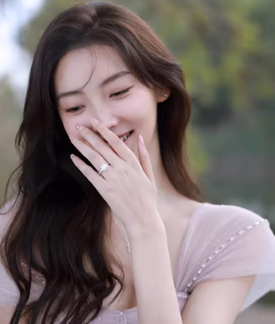 現在的體育主持人,身材和顏值都在追趕女明星