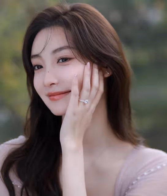 現在的體育主持人,身材和顏值都在追趕女明星