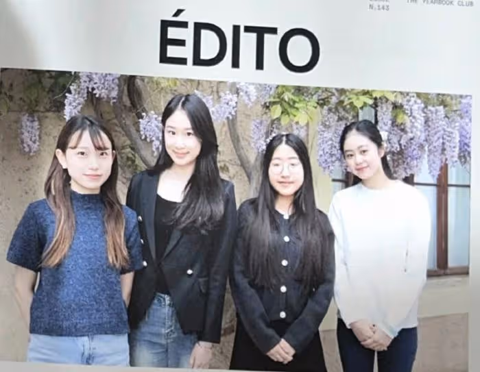 趙文卓赴瑞士參加女兒結業典禮,妻子提16萬名牌包炫富引粉絲不滿