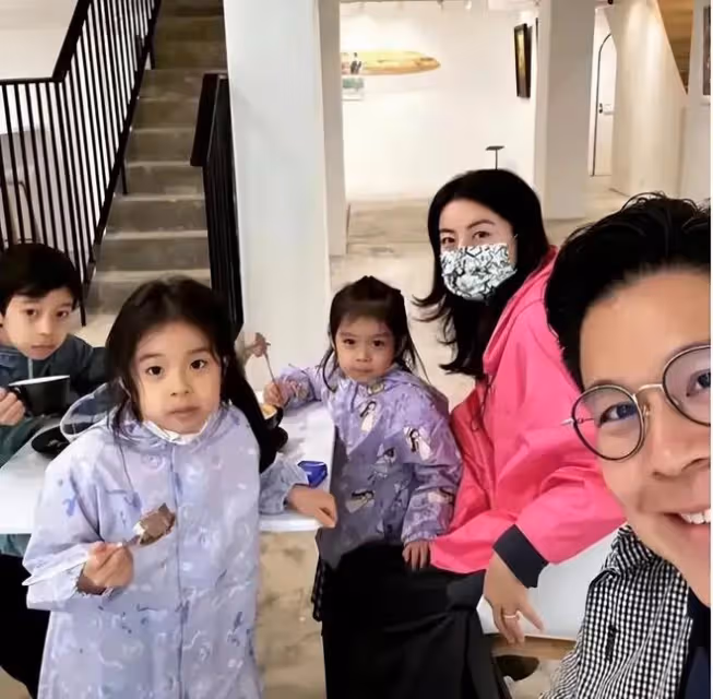 霍啟剛回應身體狀況,調侃傳聞太誇張,郭晶晶陪床他住院都傳出了