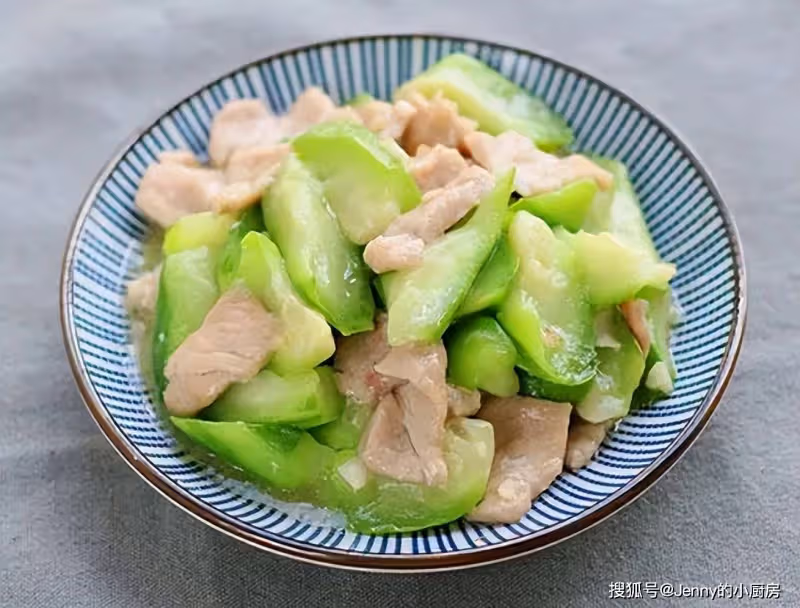 夏天易上火,建議多吃5道降火菜,爽口不膩降火氣,精神過夏天