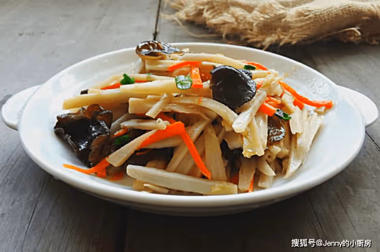 夏天易上火,建議多吃5道降火菜,爽口不膩降火氣,精神過夏天