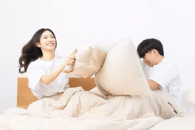 我凈身出戶,他風光再婚,最後出車禍癱瘓在床,婆婆:我兒需要你!