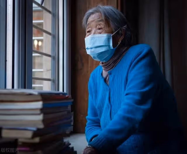夫妻AA制31年！ 丈夫生病「癱瘓臥床」要人照顧　61歲妻子「一天給我4千塊」也不伺候為了孩子，竟忍了31年