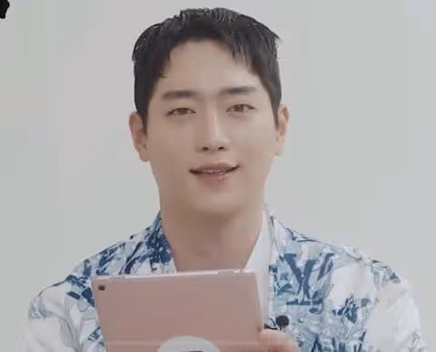 網議「退伍後狀態仍超好」韓劇男星!《王之國》李俊昊、金秀賢都上榜,他卻腫到登熱搜