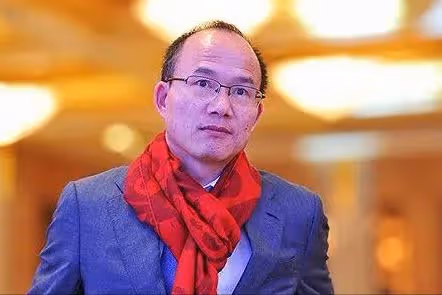 大學畢業嫁窮小子,幫老公做到千億身家,卻因不能生娃,離婚了