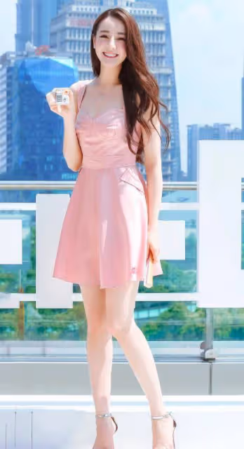 迪麗熱巴清純美照放出,氣質秒殺00後小花,盡顯甜美少女范