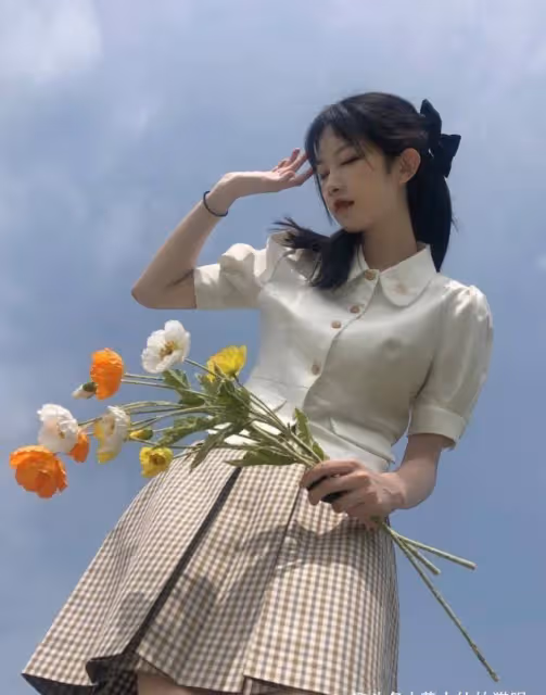 趙麗穎34歲了還這麼美!穿JK制服拍校園寫真,女生看了都心動