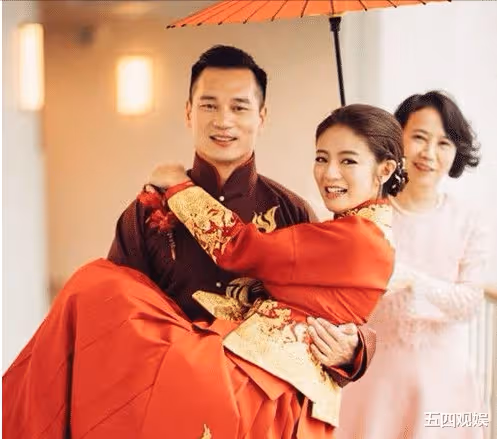 大S與汪小菲分手,誰笑到最後?張蘭照常出鏡帶貨,大S獨享萬元大餐