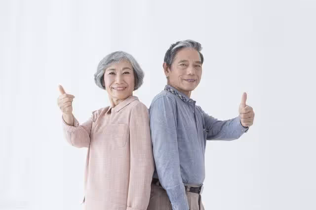 兒子買兩套房和我做「鄰居」,別人說我有福氣,我和老伴卻厭惡