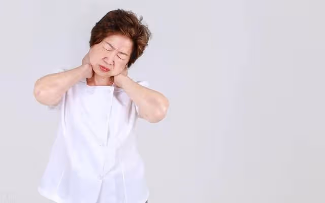 兒子買兩套房和我做「鄰居」,別人說我有福氣,我和老伴卻厭惡
