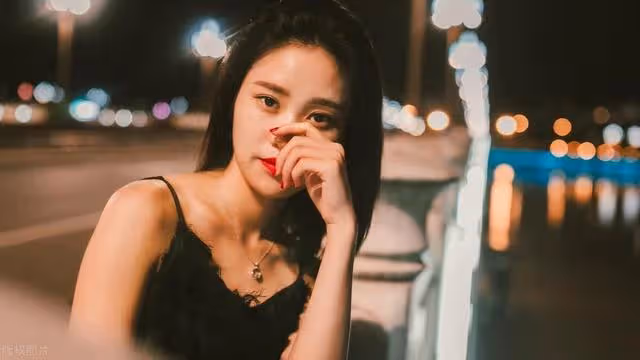 母親4年前向舅舅借13萬,還錢時舅舅說金額不對,母親潸然淚下