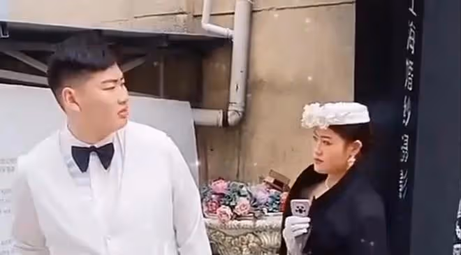大衣哥終於忍不住,把兒子和兒媳婦趕出了門,原因是孩子好吃懶做