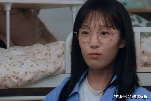 《偷偷藏不住》住小洋樓,背萬元包包的桑稚,段嘉許恐高攀不起