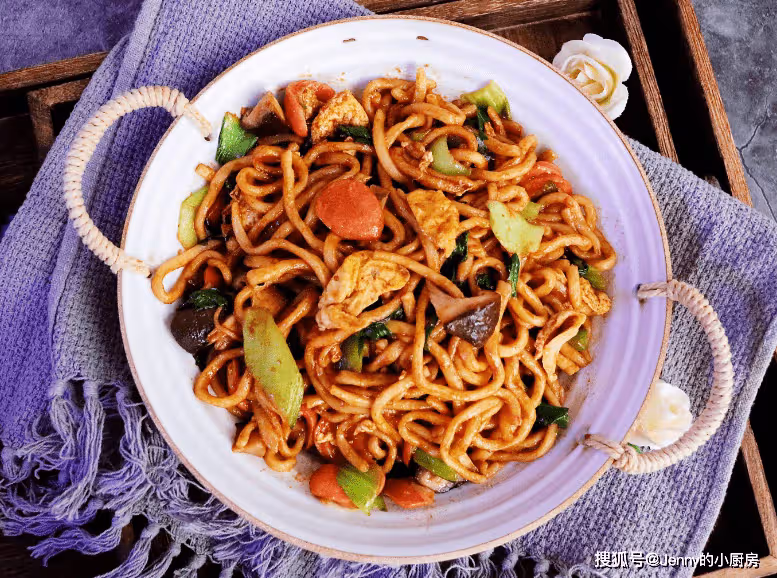 大熱天不想做飯，試試這4款好吃的麵條，簡單易做，省力還吃得好