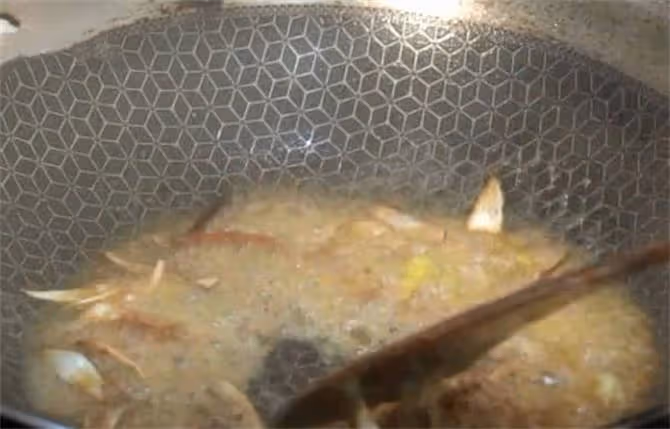 地瓜葉不要再扔了,可以這樣做,簡單又營養,學會做給孩子吃