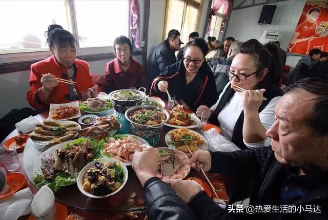 三叔患病危在旦夕,看到整個家族只捐出3000元後,我退出了家族群