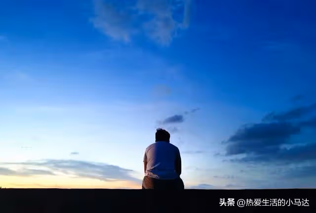 三叔患病危在旦夕,看到整個家族只捐出3000元後,我退出了家族群