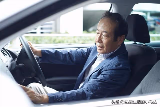 兒媳才28歲就不想生二胎，我一氣之下收回婚房，誰知她比我更狠