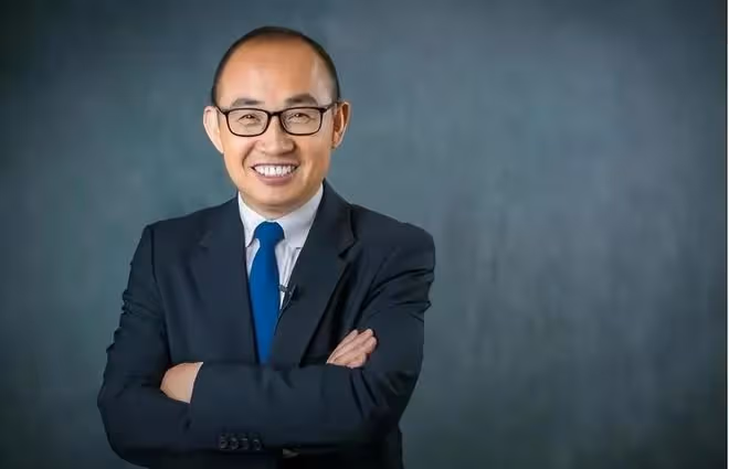 潘石屹:被曝已經低調回國,手滑點贊大S八卦,開始出售國內資產