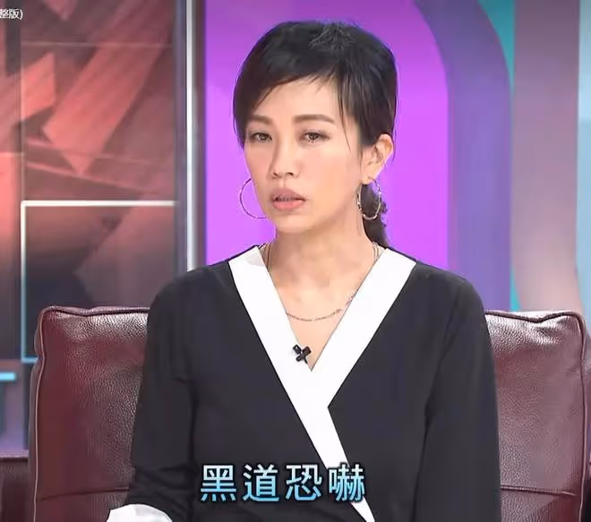 蕭敬騰50歲女友被扒!曾與大佬相戀10年,能擺平兩道,背景不簡單