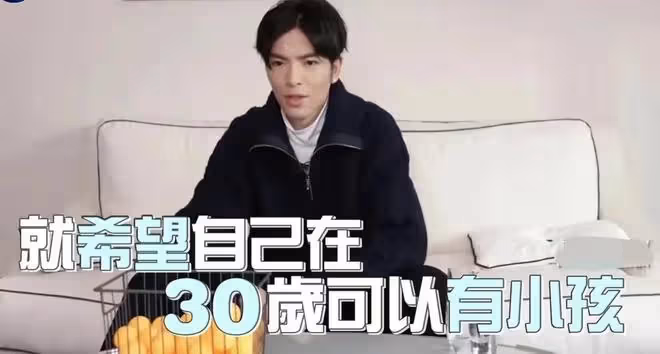 蕭敬騰50歲女友被扒!曾與大佬相戀10年,能擺平兩道,背景不簡單