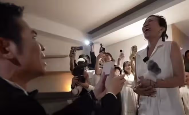 蕭敬騰求婚惹爭議!喊50歲女友做媽遭疑戀母,賈靜雯曬照被勸刪除