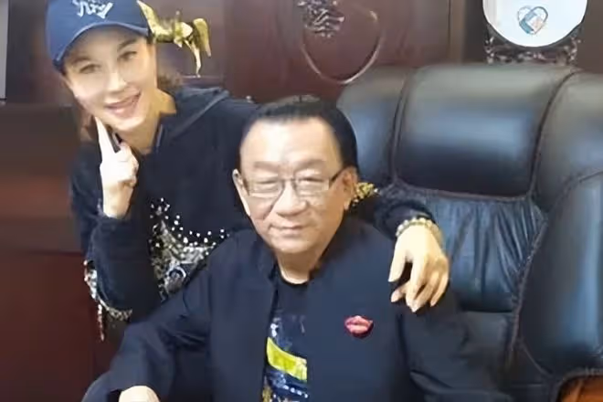 76歲的侯耀華,終究為自己的行為付出了代價!