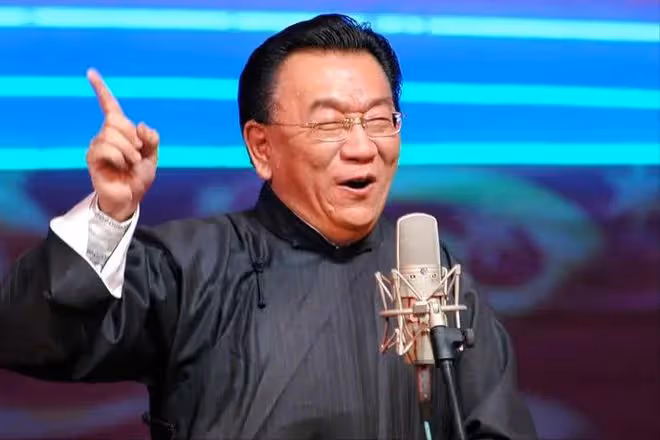 76歲的侯耀華,終究為自己的行為付出了代價!