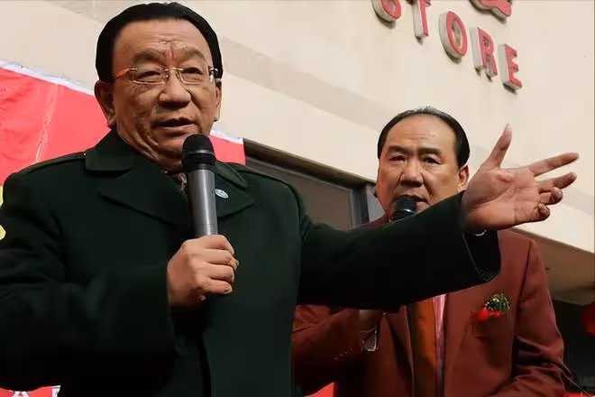 76歲的侯耀華,終究為自己的行為付出了代價!